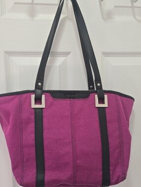 Women's Magenta Canvas Tote with Black Trim